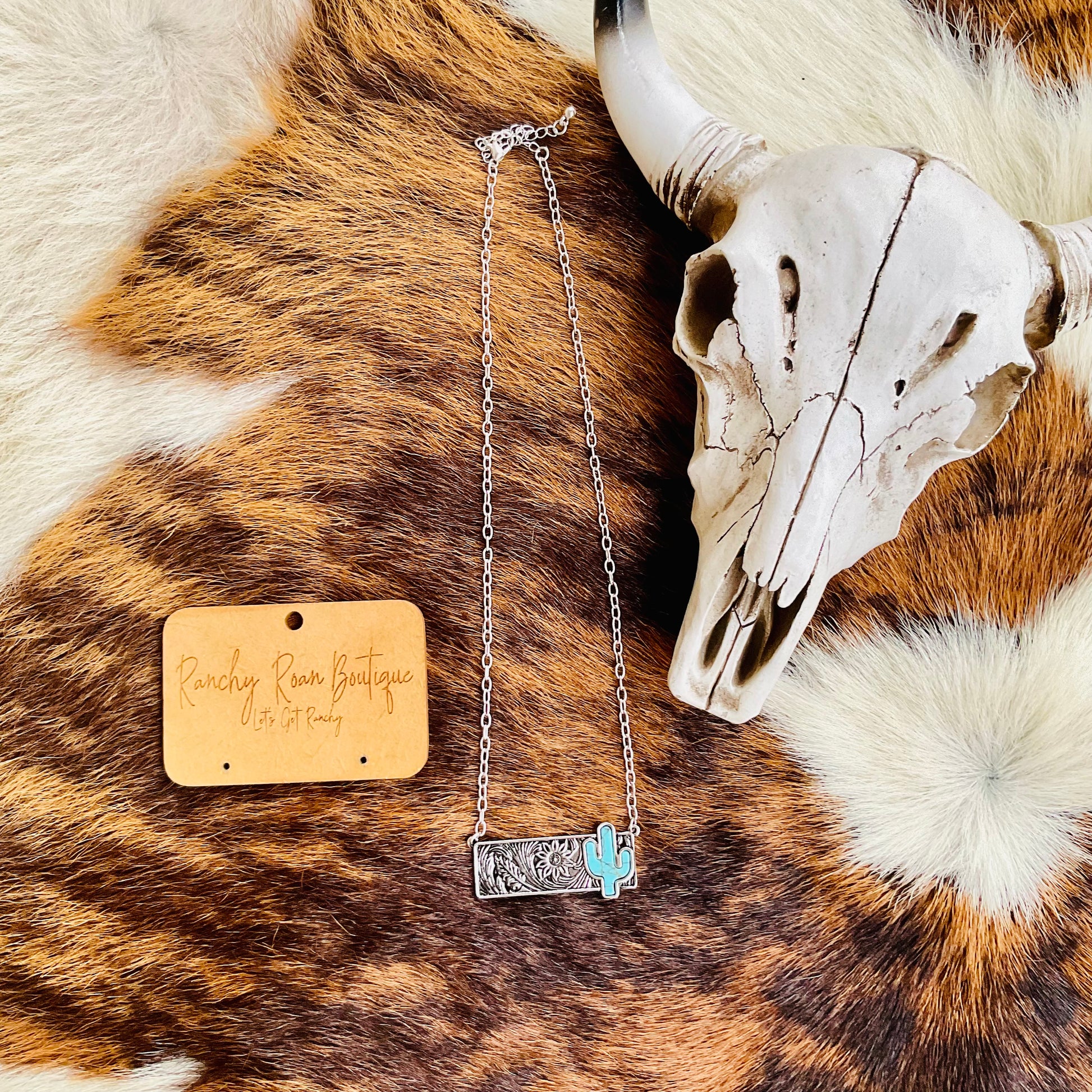 Cactus Stone Western Bar Necklace - Ranchy Roan Boutique 