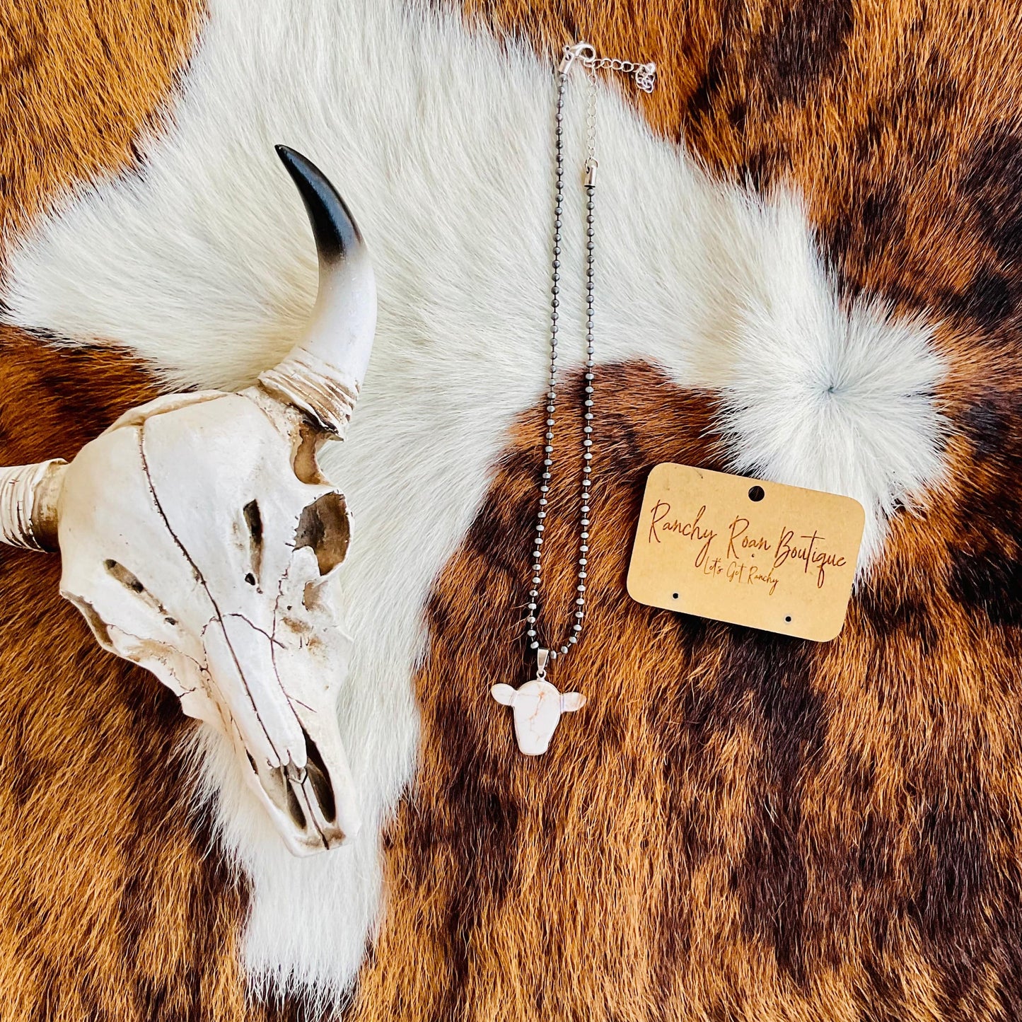 Western Cow Head Natural  Pendent Necklace - Ranchy Roan Boutique 