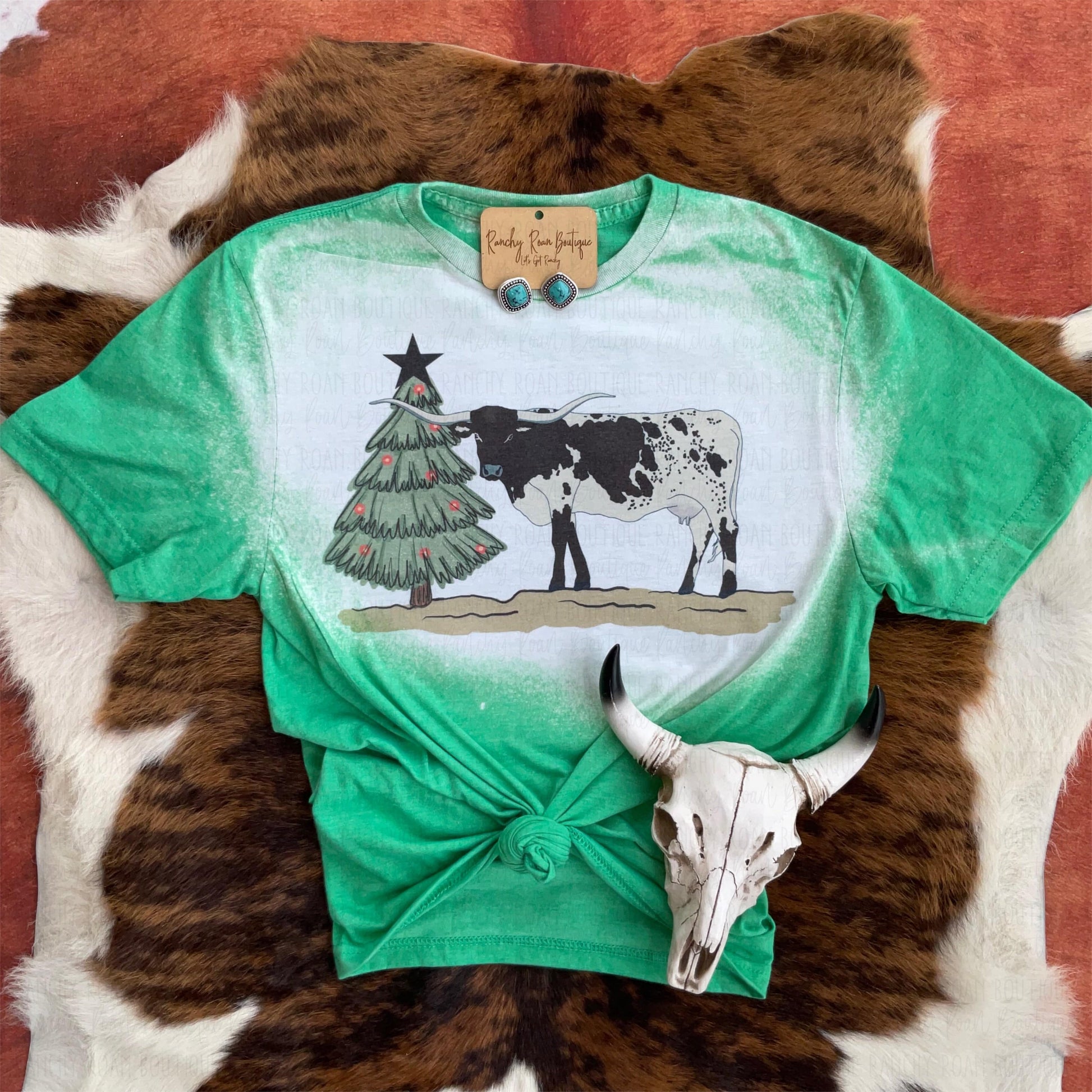 Christmas Cow Scene Western Tee - Ranchy Roan Boutique 