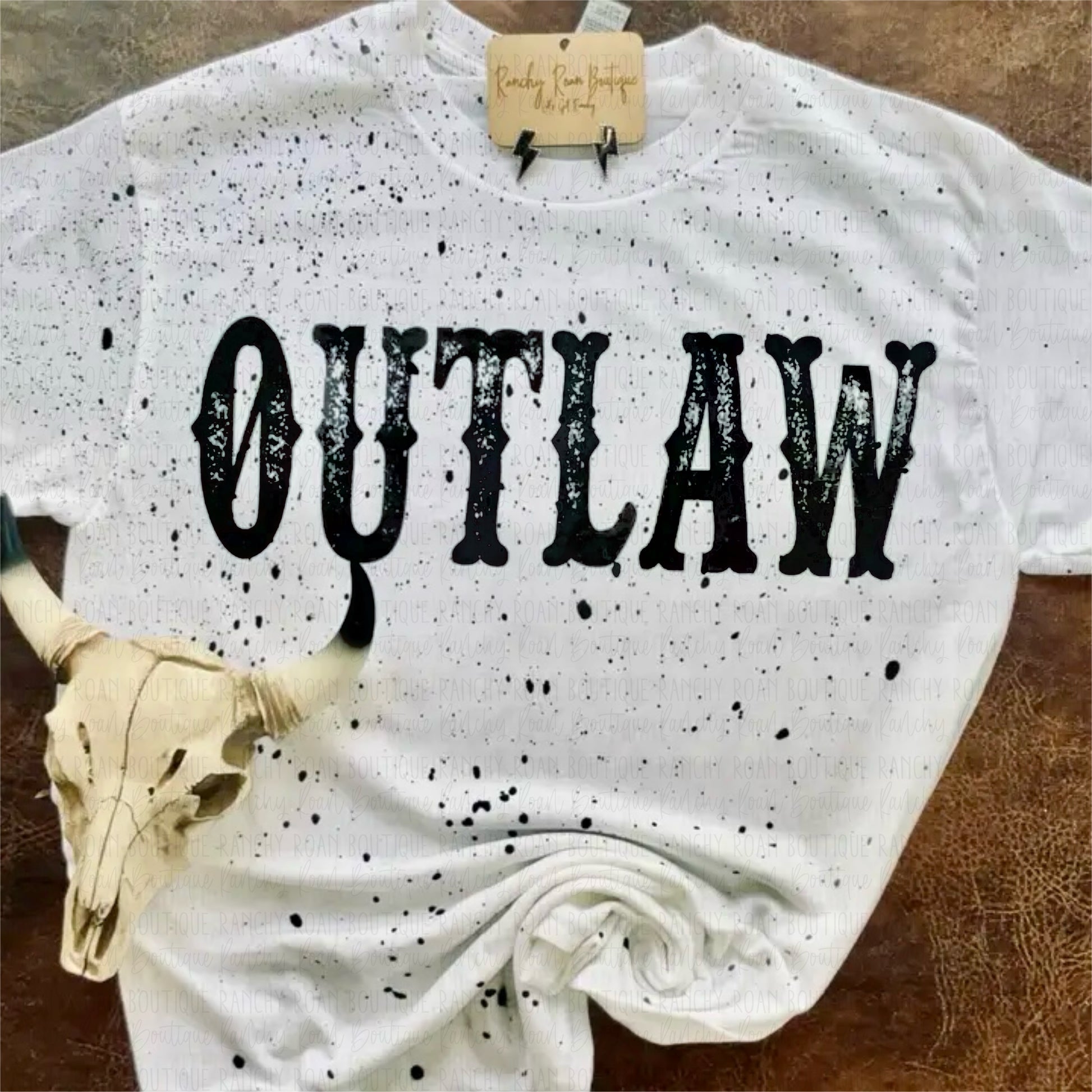 Outlaw Distressed Western Tee - Ranchy Roan Boutique 