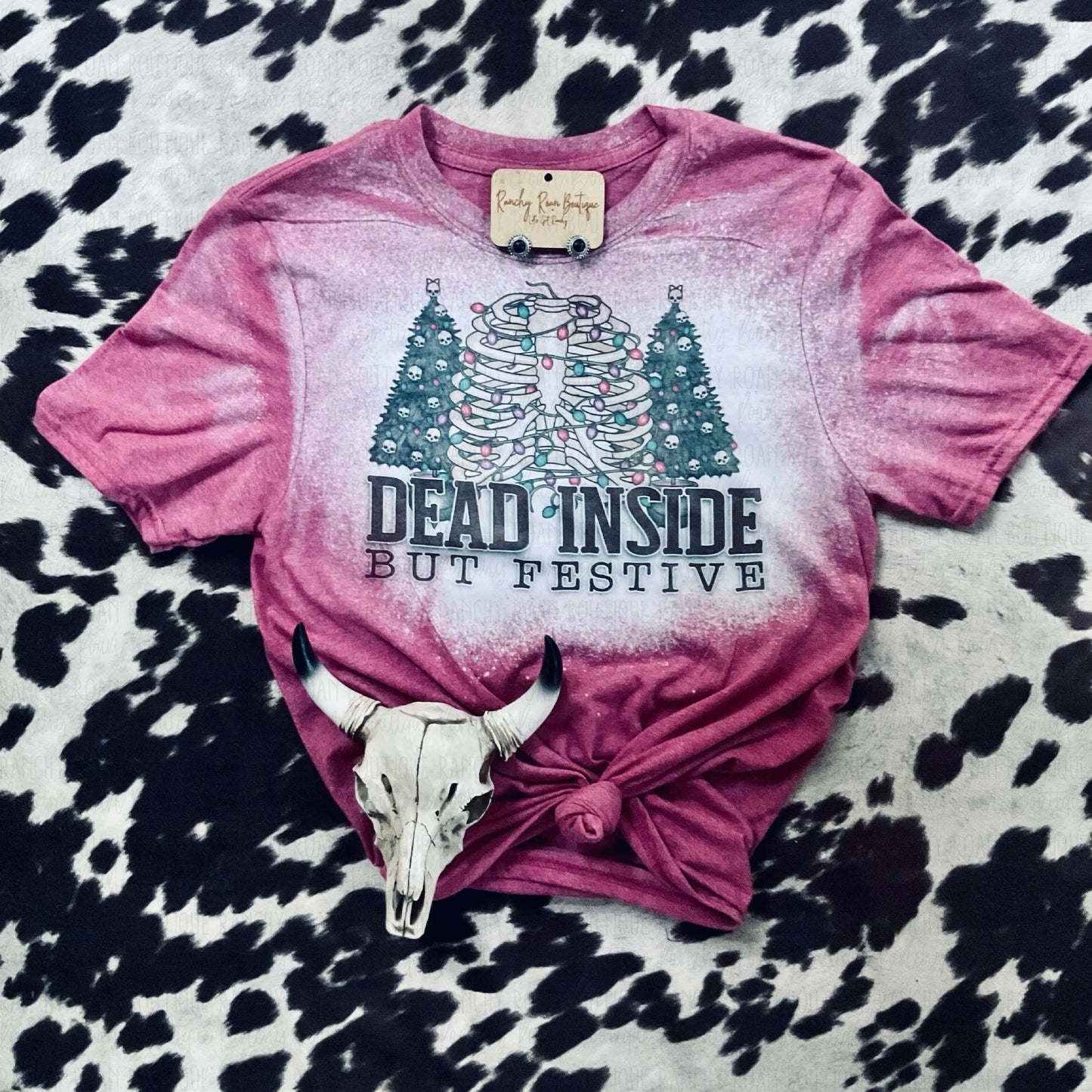 Dead Inside But Festive Tee - Ranchy Roan Boutique 