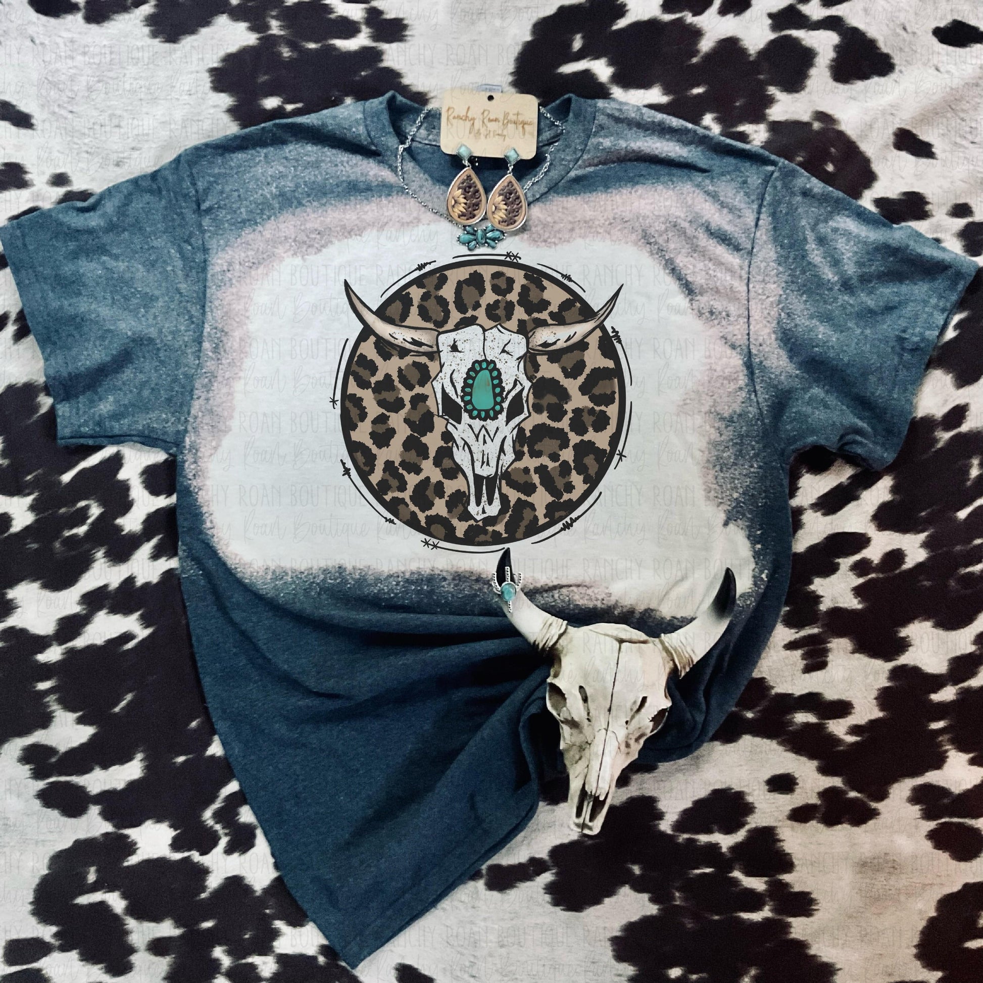 Circle Skull Leopard Tee - Ranchy Roan Boutique 