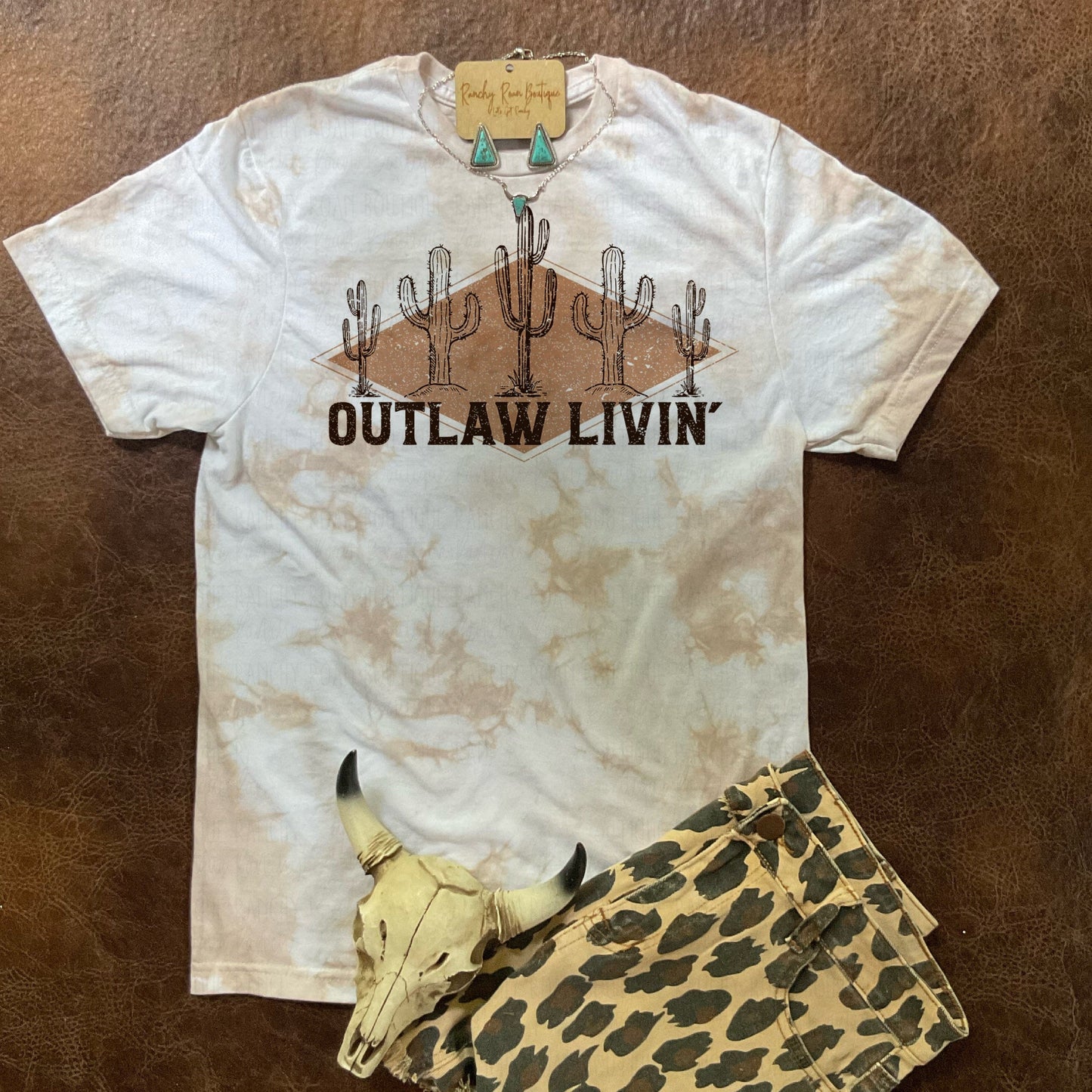 Outlaw Living Tee - Ranchy Roan Boutique 