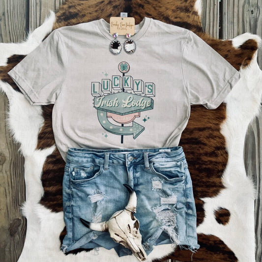 Lucky Lodge Western Tee - Ranchy Roan Boutique 