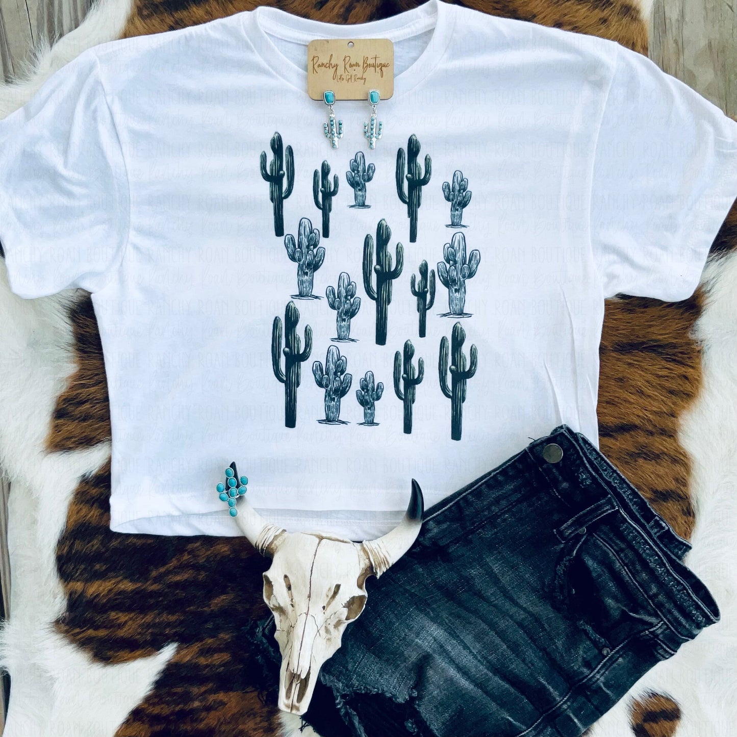 Cactus Boho Western Cropped Tee - Ranchy Roan Boutique 