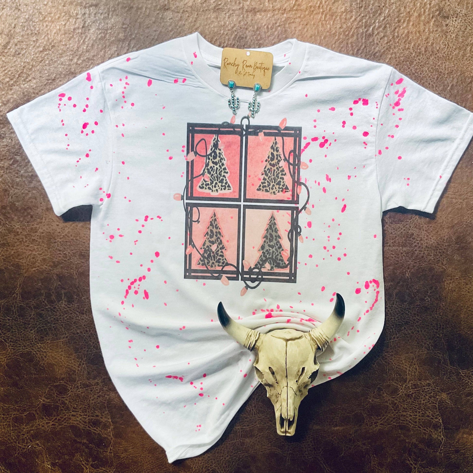 Pink Christmas Tee - Ranchy Roan Boutique 