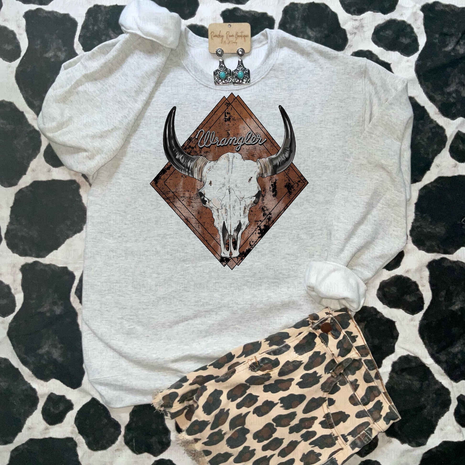 Vintage Skull Western Sweatshirt - Ranchy Roan Boutique 