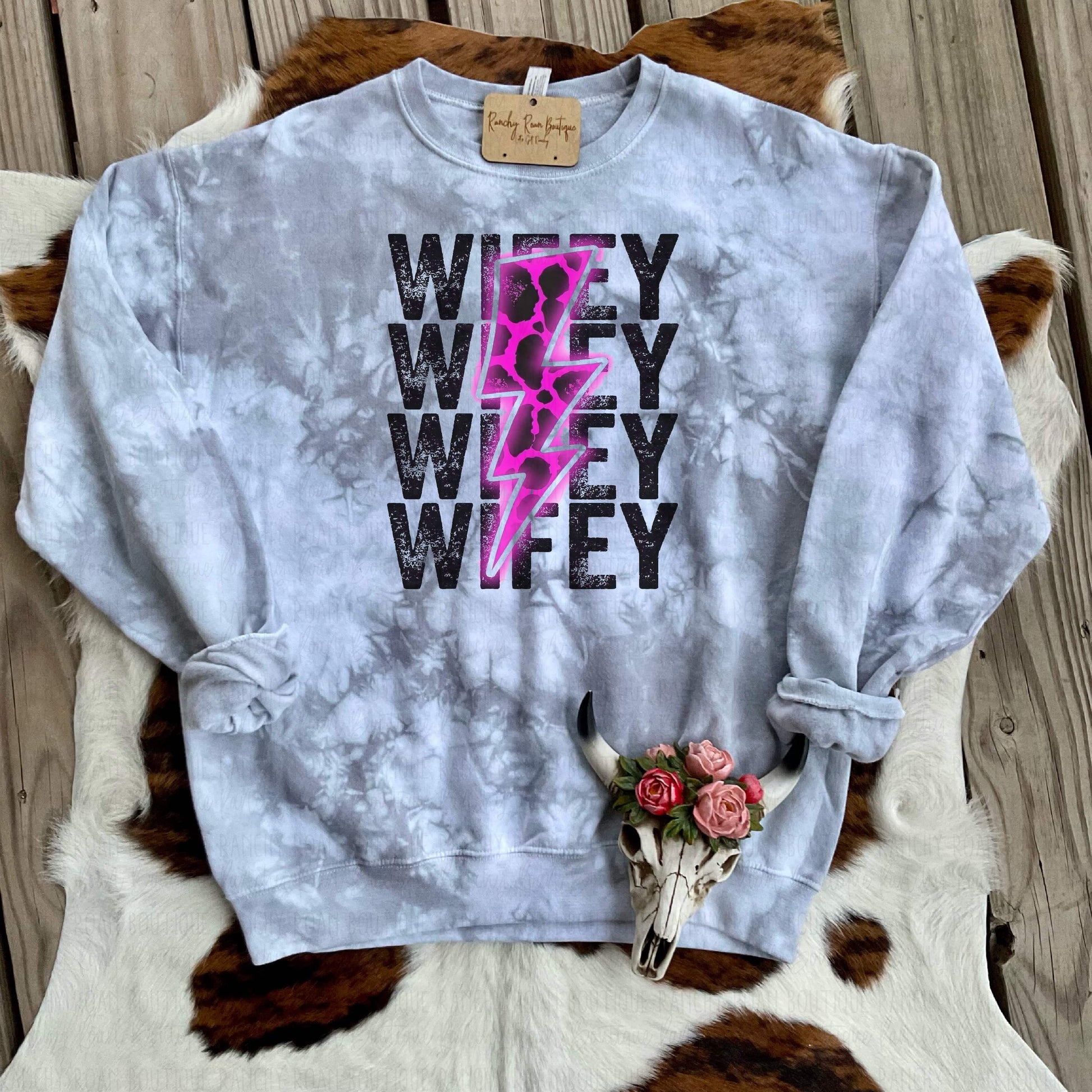 Neon Wifey Bolt Sweatshirt - Ranchy Roan Boutique 