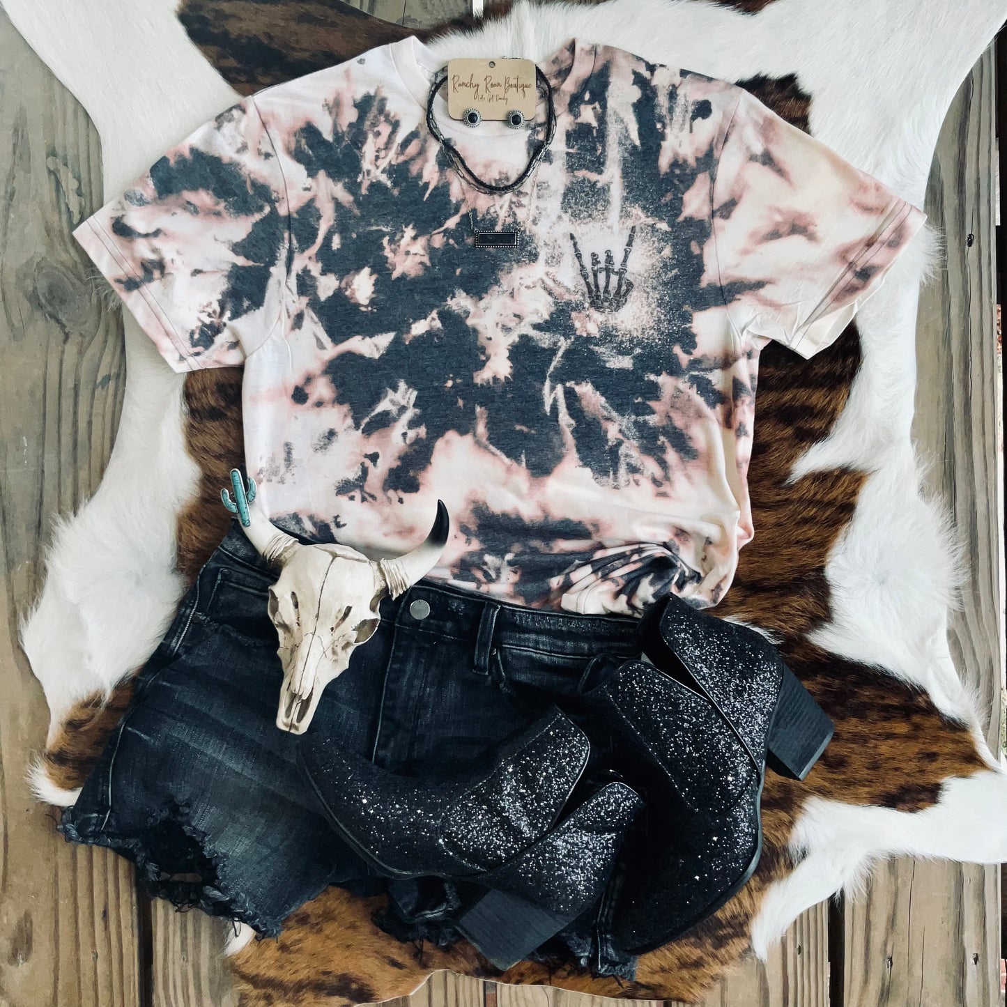 Grunge Rock Tee - Ranchy Roan Boutique 