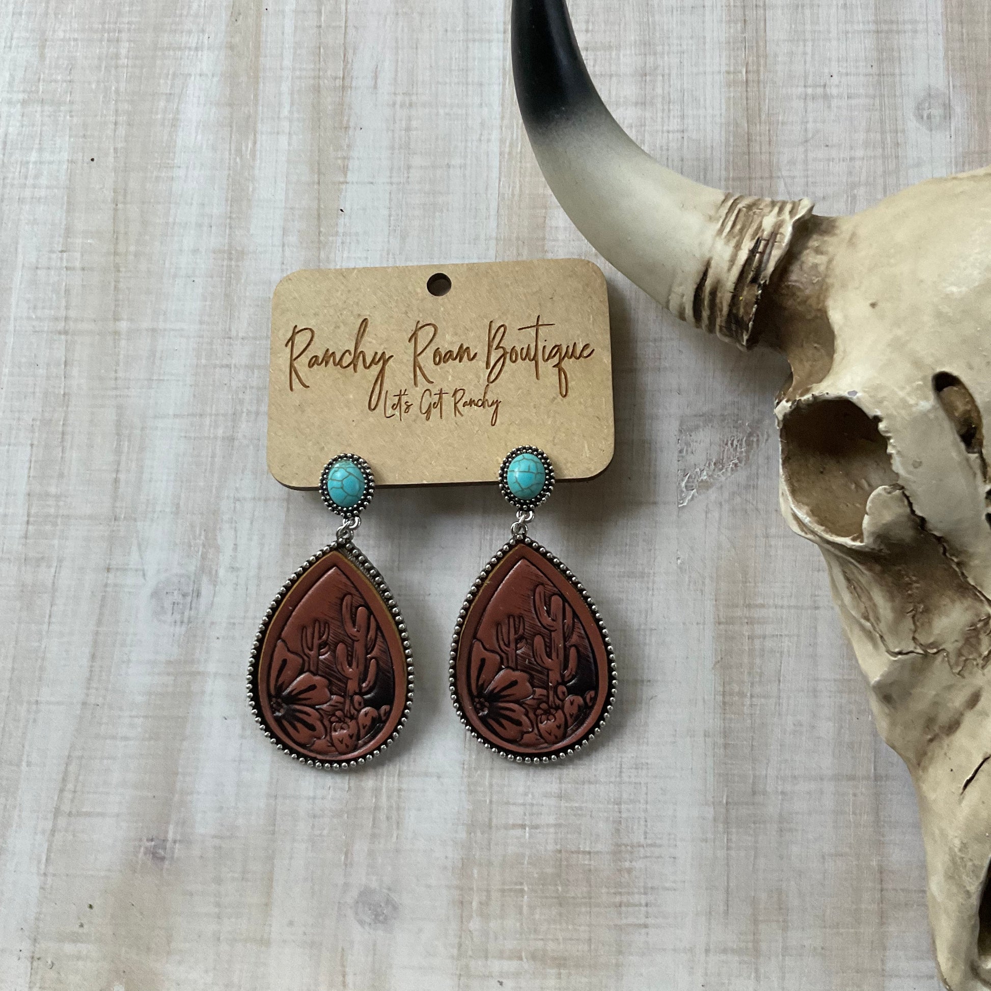 Teardrop Leather Stone Stud - Ranchy Roan Boutique 