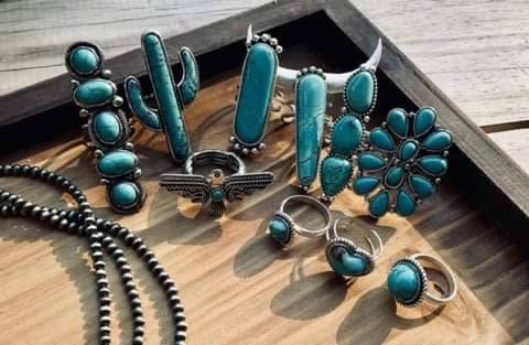 3 Stone Turquoise Ring - Ranchy Roan Boutique 